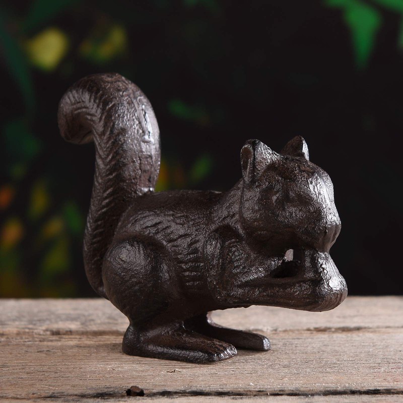 BRASSTAR Cast Iron Squirrel Statue Garden Home Office Desk Decor