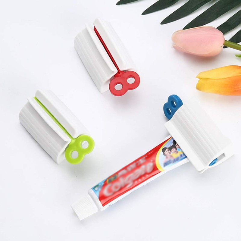 Toothpaste Squeezer,3 Pack Rolling Tube Toothpaste Dispenser Plastic Vertical Toothpaste