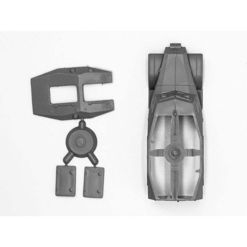 ICM 1:72 - BTR-152S, Armoured Command Vehicle