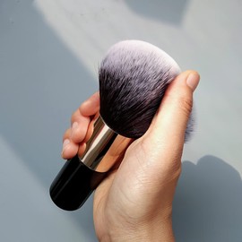 Powder Makeup Brush, Cosmetic Brush, Blush Brush, Large Face Brush for Loose or Pressed Fixing Powder, Bronzer Brush with Plush Fibres