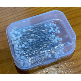200-Ct Extra Fine 0.4mm x 35mm (1-3/8") White Glass 2mm Head Stainless Steel Straight Pins for Applique Patchwork Quilting Sewing in Reusable Plastic Snap-top Container