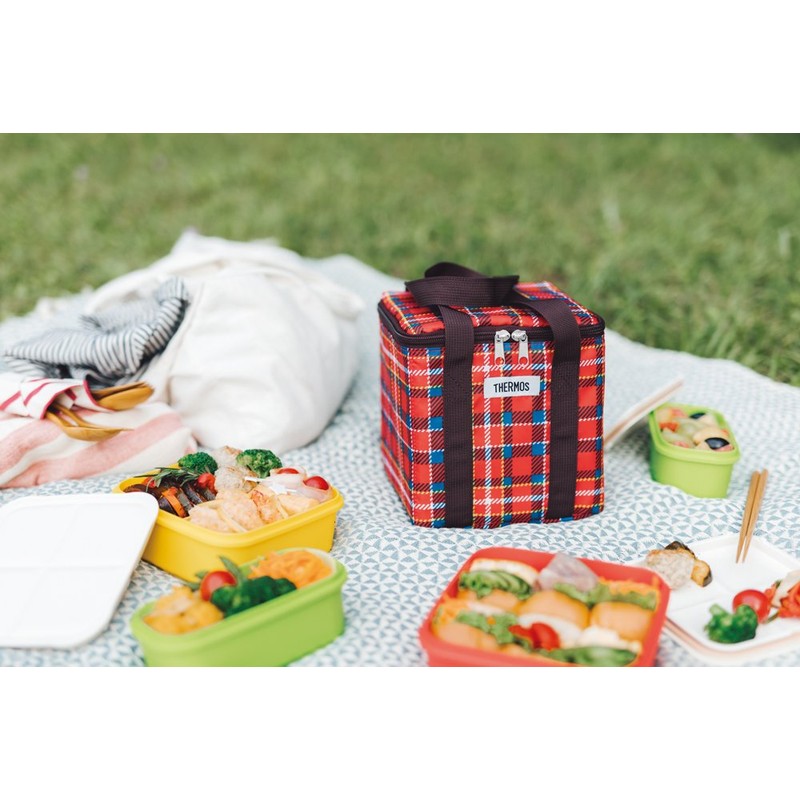 Thermos Family Fresh Lunch Box, 91.3 fl oz (2.7 L)
