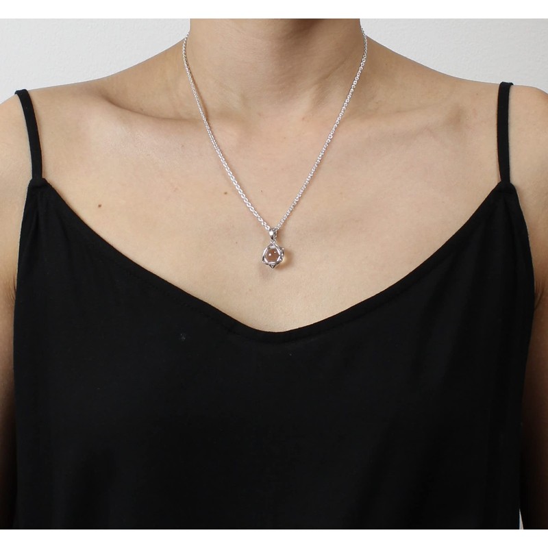 [World Accessories Carmelo] Hexagram Lucky Star Crystal Crystal Pendant Silver