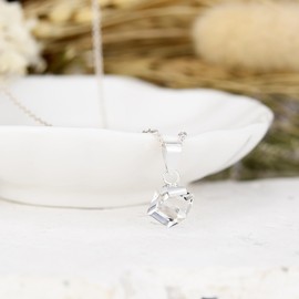 AeraVida Unisex Simple & Sparkling Clear Crystal Cube Prism on .925 Sterling Silver Pendant Chain Necklace for Modern Chic Style & Casual Everyday Fashion