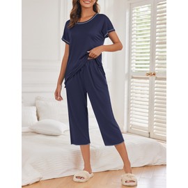 Ekouaer Women's Capri Pajama Sets Floral Print Short Sleeve Sleepwear Top and Capri Pants 2 Piece Loungewear with Pockets Navy Blue M