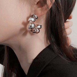 Cimenexe Bohemian Twisted Circle Earrings Gold Twist Hoop Stud Earrings Irregular Circle Earrings Exaggerated Circle Hoop Earrings Jewellery for Women and Girls Gifts, Zinc, No Gemstone