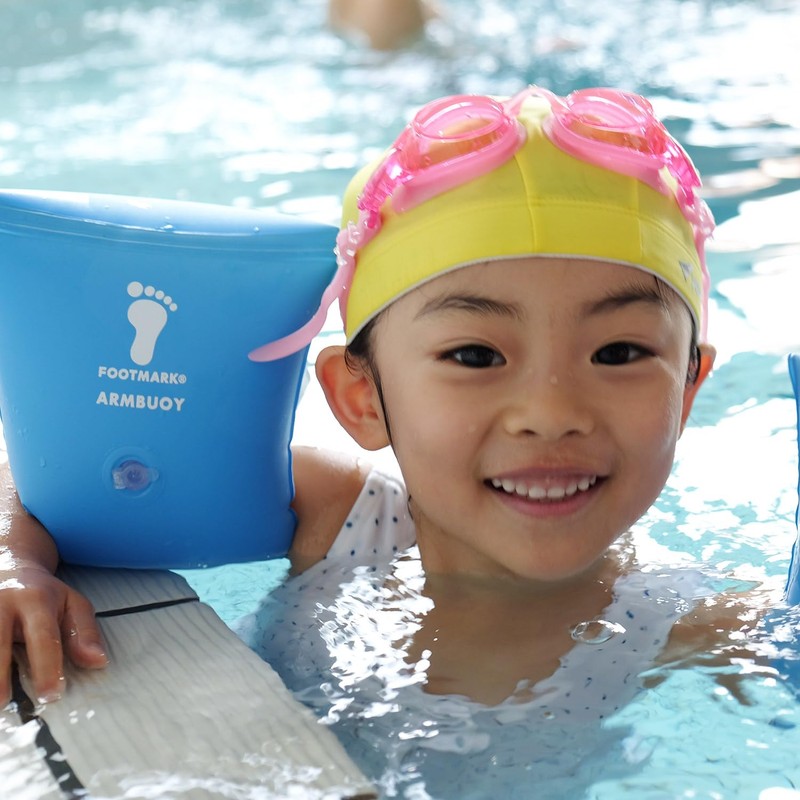 View V710J LG Swimming Goggles for Children Ages 4-9, Antibacterial