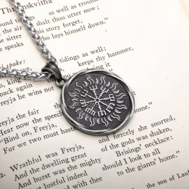 Norse American Viking Viking Vegvisir Compass Sun Ancient Stainless Steel Pendant Necklace