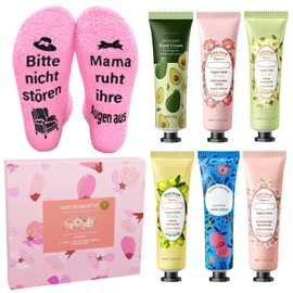 Gift Set for Women, Funny Gifts for Women, Funny Socks Saying "Bitte nicht stören Mama ruht ihre Augen aus, Mama Geschenk mit Handcreme Kuschelsocken" [German Language]