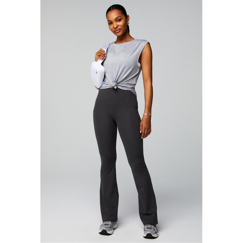 Fabletics Oasis Pureluxe High-Waisted Pocketed Kick Flare Leggins Mujer