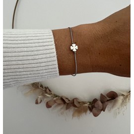 Selfmade Jewelry Clover Leaf Bracelet Lucky Charm Testing Adjustable Bracelet for Girls & Women Free Gift Box, Size-adjustable, Metal, No Gemstone