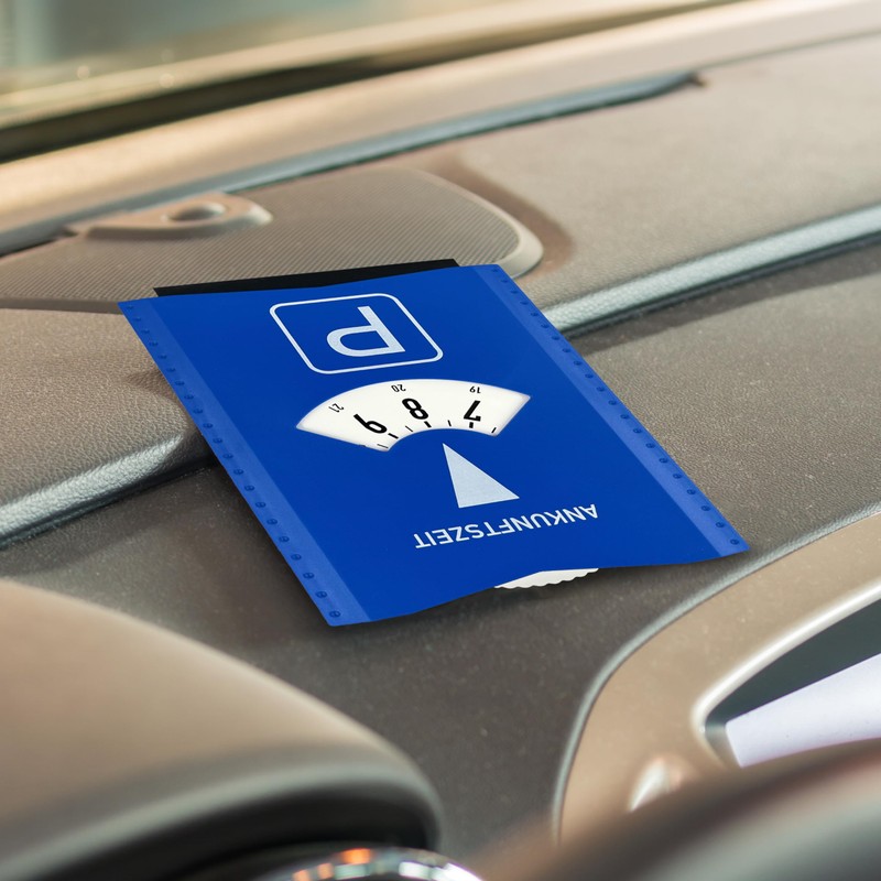 Truento Parking Disc with Ice Scraper and Rubber Lip Made