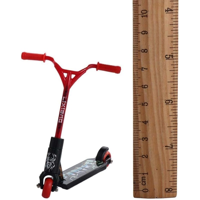 1Pc Red Mini Finger Scooter, Cute Mini Skateboards Plastic Finger
