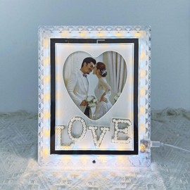 MKUN arcylic - Marco de fotos con luz LED, marco de fotos de mesa con decoración Love para computadora (rectángulo, 5 x 7)