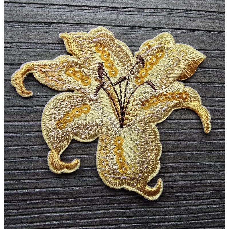 Unbranded YELLOW LILY SEQUIN FLOWER CUTE PLANT DETAILED IRON ON
