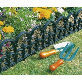 Fleur De Lys Garden Edging