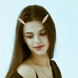 Vintage Pearl Hair Clips for Women Gold Rhinestone Hair Pins for Girls 2Pcs French Crystal Coquette Barrettes for Thin Hair Accessories Trendy Cubic Zirconia Hair Piece Side Hair Clip No Crease