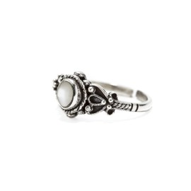Windalf Medieval Toe Ring PERLA 8mm White Stone Midi Ring Vintage 925 Sterling Silver, Sterling Silver, Mother of Pearl