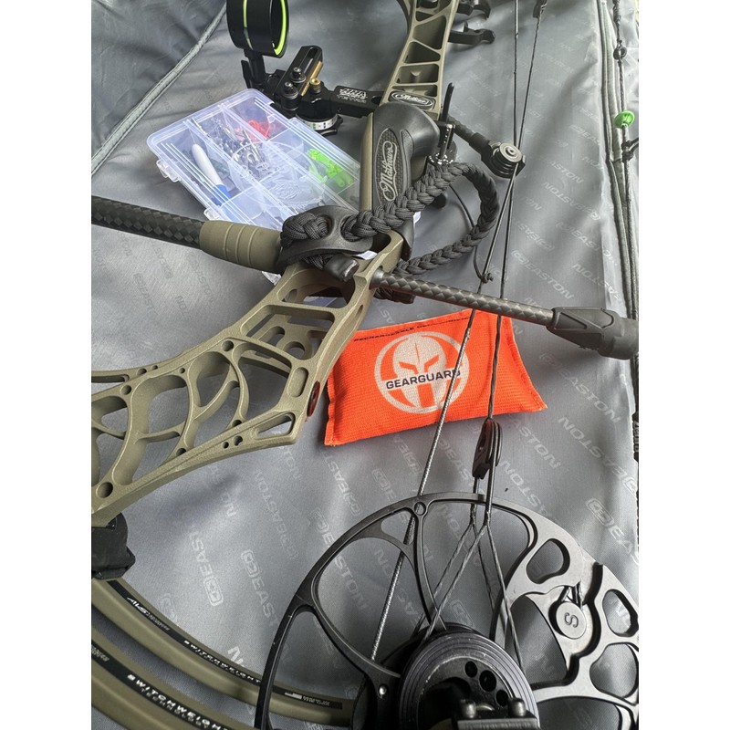 GearGuard 100g Professional Grade Rechargeable Dehumidifier - Desiccant Pack -