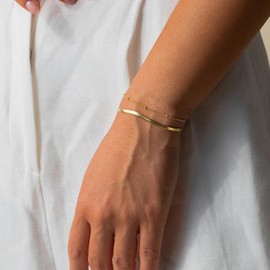 Gold Bracelets for Women Paperclip Bracelet Gold Pearl Beaded Bracelets Dainty Link Chain Bracelet Stackable Bracelet Jewelry Gifts for Women