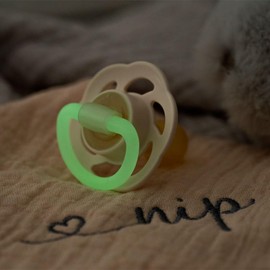 NIP Cherry Latex Dummy, Round, Luminous, Set of 4 (2 x 2), Size 2 (6 M +, Night Glow), Nursing Friendly, Size 2, from 6 Months