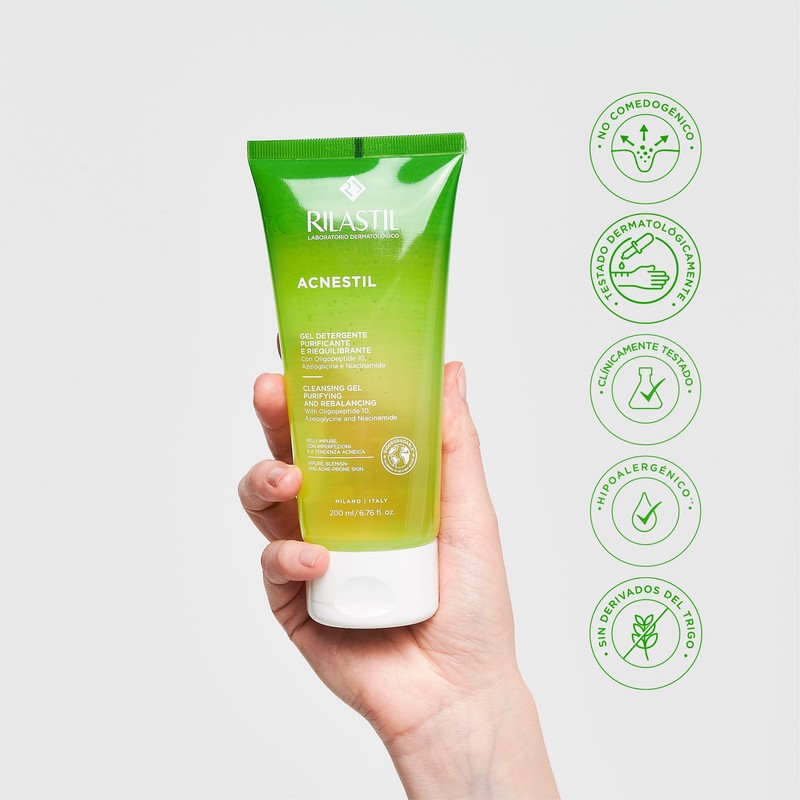Rilastil Acnestil Gel, Reinigungsmittel gegen Unreinheiten und Feuchtigkeit, mit Panthenol,