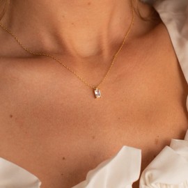 Havopso Dainty Gold Crystal Necklace for Women 18K Gold Plated Cute Cubic Zirconia Solitaire Pendant Necklace Minimalist Gemstone Necklace Simulated Diamond Bridesmaid Wedding Jewelry