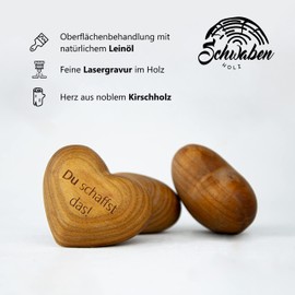 Schwabenholz® Worry Stone Heart Made of Wood – Du schaffst das! – Lucky Charm for Him and Her – Wooden Hearts with Engraving and Unique Grain