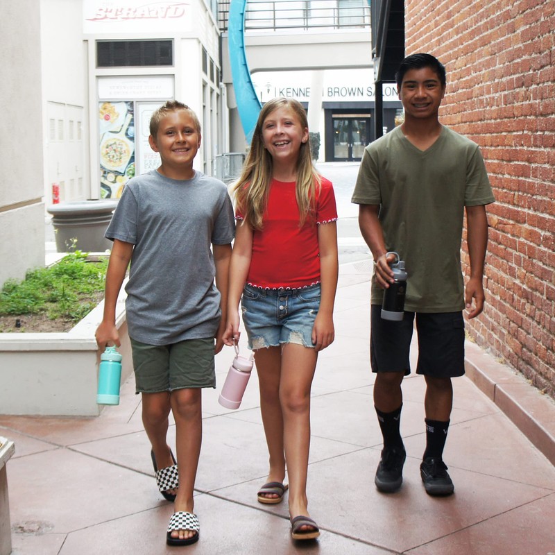 Takeya Botella de agua aislada, Blush, 396 gr (14 onzas),