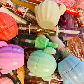 Lippie Bundle Mix- Lip bag- gloss, Balm, Tint, Matte, Oil, Plump Mix - Color: 20 Mix Lip Bag