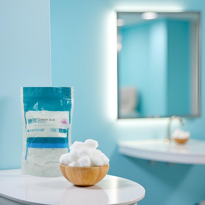 Pack of 100 White 0.8g Cotton Balls with Self Sealing