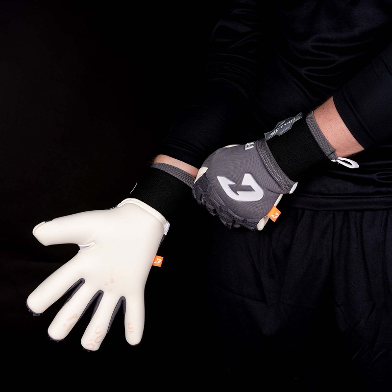 CATCH & KEEP Fly Grey Soul Men's Goalkeeper Gloves Size