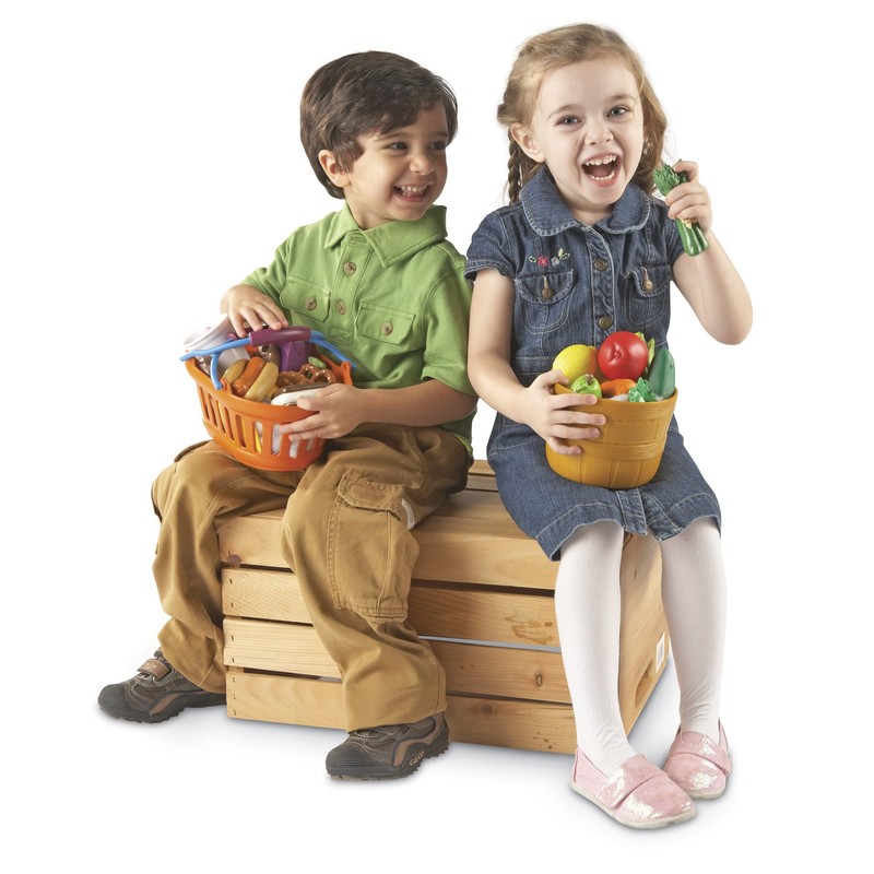 Learning Resources New Sprouts Deluxe Market Set - Pretend Play