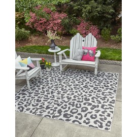Unique Loom Outdoor Safari Collection Area Rug - Leopard (10' 8" Square, Light Gray/ Gray)