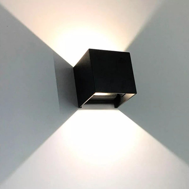 Maxxi Arbotante Pared Interior Exterior Cubo Negro Led60 Maxxi
