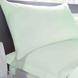 Serene - Mint Green Pillow Cases 2 Pack (50 x 75cm) - Easy Care & Quick Drying - Soft Poly Cotton - Green Bedding - Washable Bedding & Linen in Green - Light Green Pillowcases 2 Pack/Twin Pack