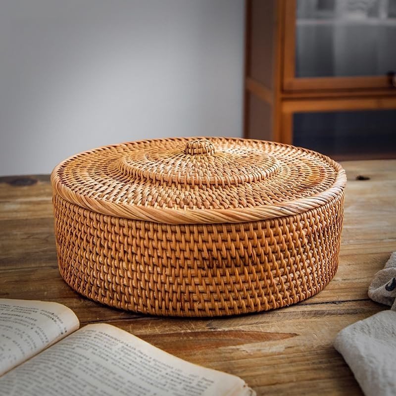 Rattan Basket With Lid, Lidded Wicker Storage Basket for Organizing,