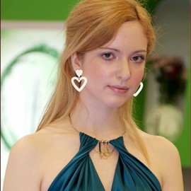 YUNXI Valentines Day Earrings for Women Red Love Heart Dangle Earrings Sparkling Double Heart Earrings for Valentines Day Gifts for Her 80 90s Retro Earrings for Women Jewelry Gifts (White)