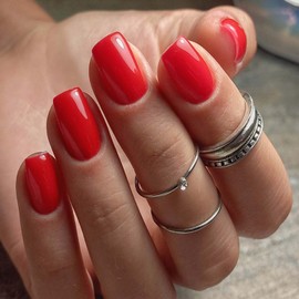 24pcs Square False Nails - Red Fake Nails - Medium Length Red False Nails with Glue - Glossy Full Cover Press on Nails - Long Lasting Removable Nails Women Girls Nail Art