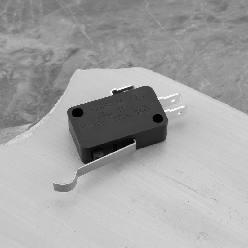 YINETTECH 4x SPDT Micro Switch Roller Lever 3-Way Terminals Snap