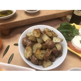 Premium Rosemary Garlic Salt by Spice + Leaf - Vegan Kosher and No Preservatives Spice Blend Used to Make Roasted Potatoes, Brussel Sprouts, Vegetables, Meat, Garlic Bread or Dip, 3.1 oz