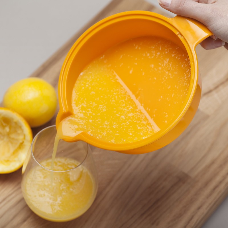 Zeal L94 Manual Juicer, Orange