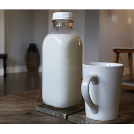 The Dairy Shoppe Heavy Glass Milk Bottle Jugs with Lids and Pour Spouts (2 pack, Liter/33.8 oz) Clear