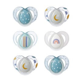 Tommee Tippee Chupones nocturnos que brillan en la oscuridad, diseño simétrico, silicona sin BPA, 6-18 meses, Azul/Arcoiris, paquete de 6