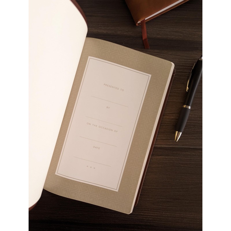 NLT Thinline Center-Column Reference Bible, Filament Enabled (Genuine Leather, Brown,