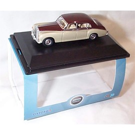 Oxford Rolls Royce Phantom V Burgundy/Silver Sand vehicle 1:76 scale diecast model