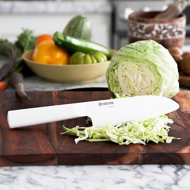 KYOCERA INNOVATIONwhite 5.5" Ceramic Santoku Knife - White Z212 Blade
