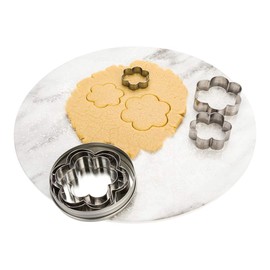 Pastry Tek 6-Piece Flower Cookie Cutters, 1 In Tin Box Flower Sandwich Cutter - Mulitple Shapes, Precise Outlines, Metal Flower Cookie Cutter Set, For Creating Different Sized Cookies - Restaurantware