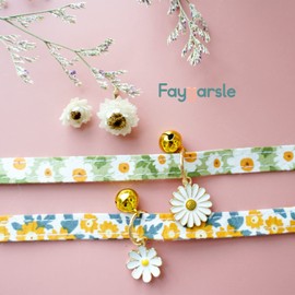 2 Pack Cotton Breakaway Cat Collars with Bell Daisy Pendant Kitty Kitten Collars Green Orange Collar for Female Girl Cats Male Boy Cats