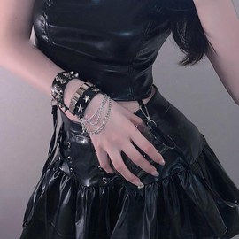 UINSUE Leather Bracelet Combo Metal Star & Spike Inlay Grunge & Punk Adjustable Wristband with Skull and Chains Decor Alt fashion Emo Style Accessories 8.66in/21cm (Black)